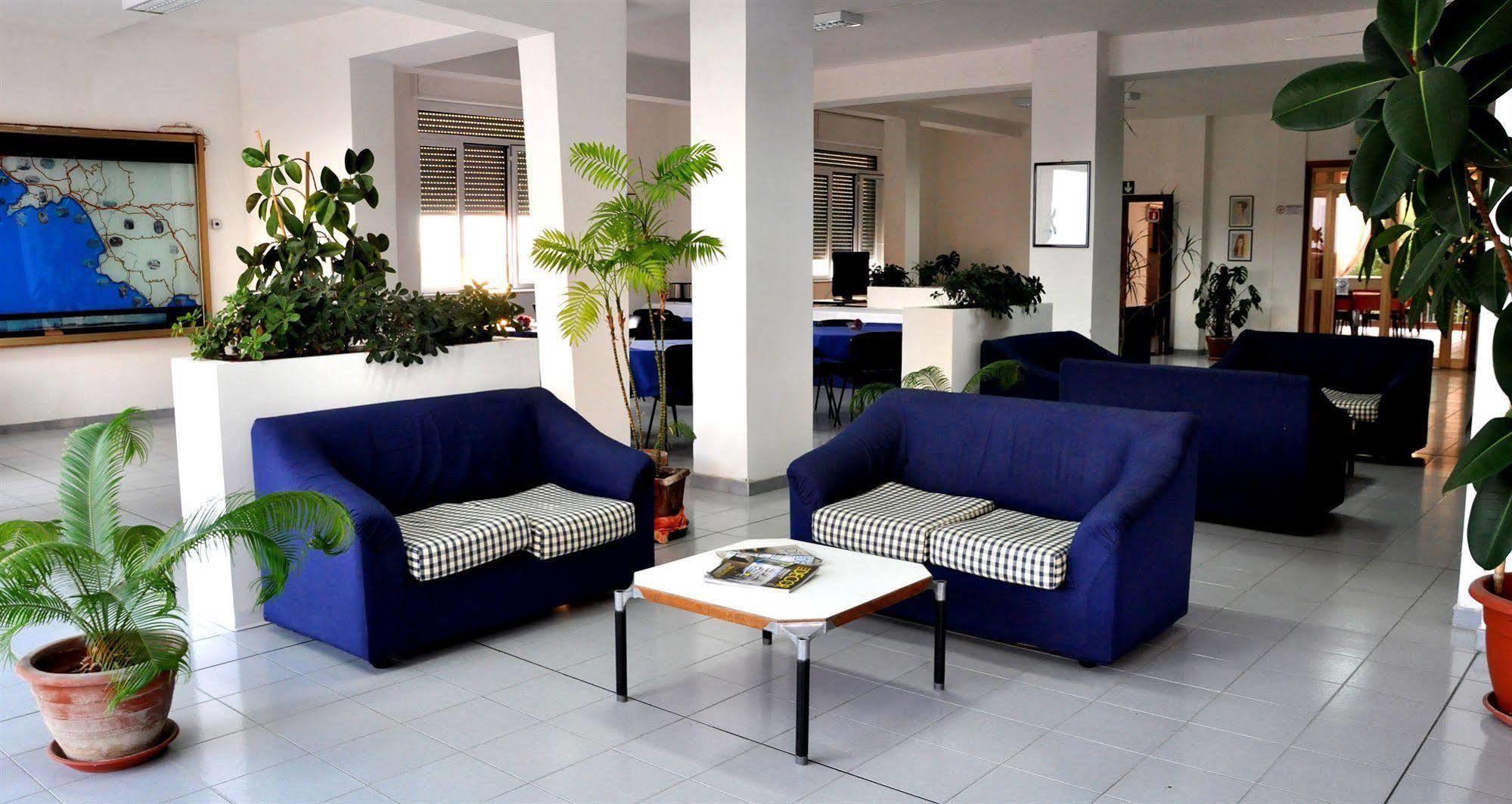 Albergo Riviera Spineta 巴蒂帕利亚 外观 照片