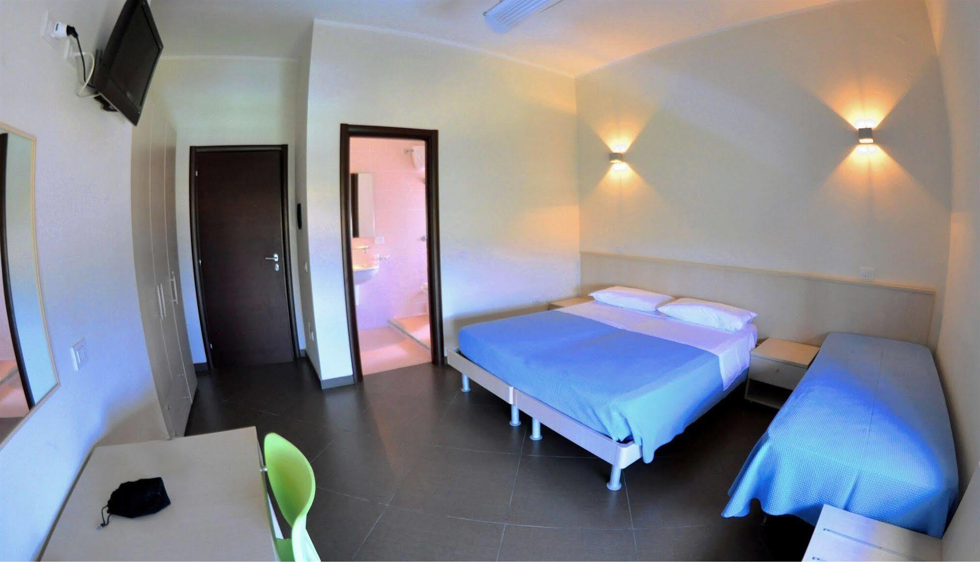 Albergo Riviera Spineta 巴蒂帕利亚 外观 照片