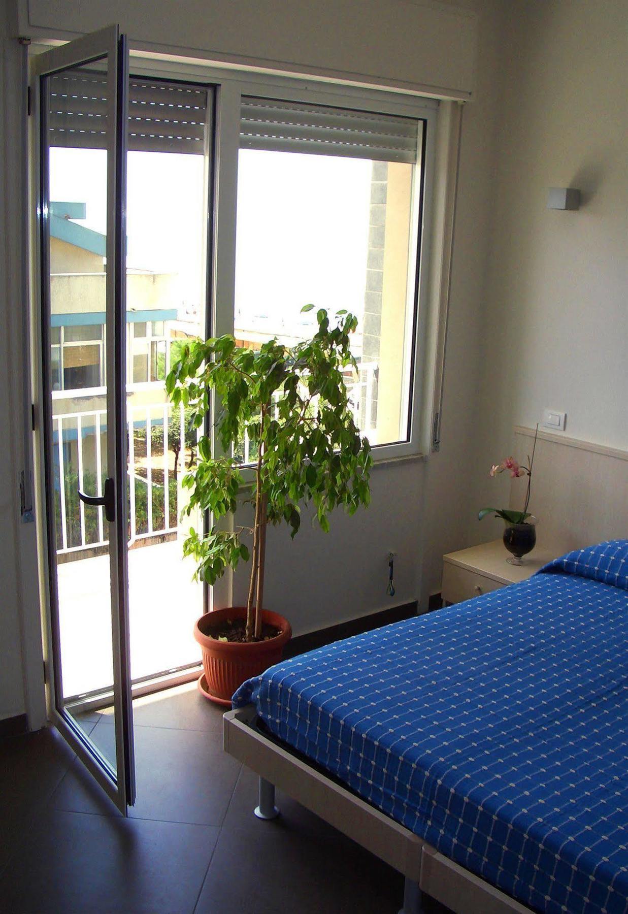 Albergo Riviera Spineta 巴蒂帕利亚 外观 照片